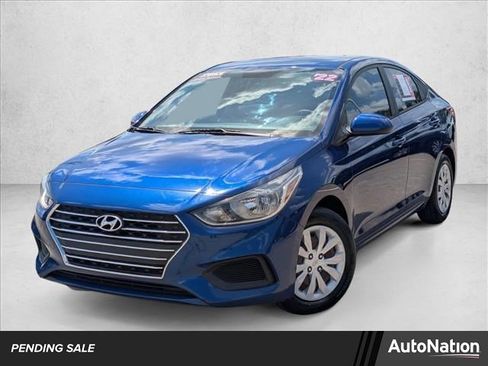 Used 2022 Hyundai Accent SE FWD image 1