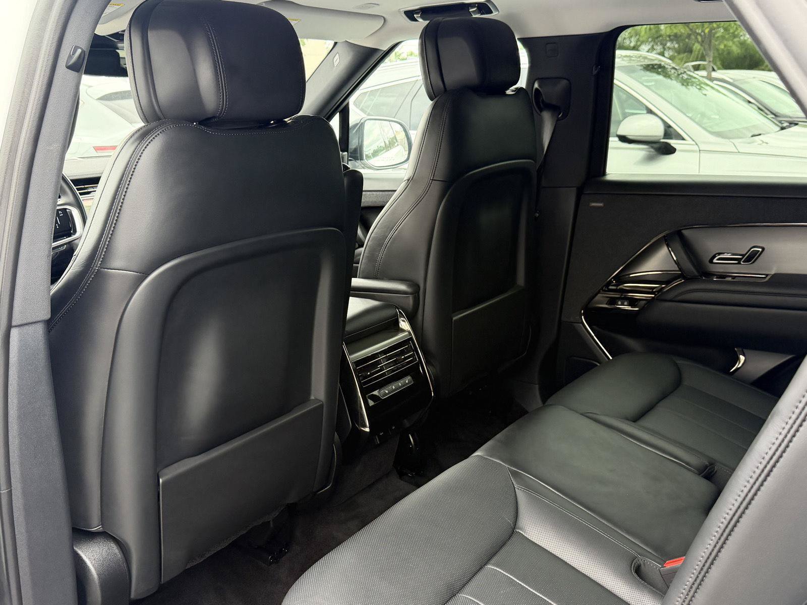 Used 2023 Land Rover Range Rover Sport SE AWD/4WD image 33