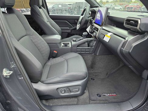 Certified 2025 Toyota 4Runner TRD Off-Road Premium image 12