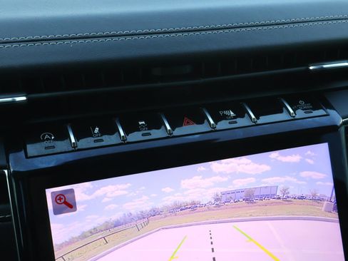 Used 2023 Jeep Grand Cherokee Overland w/ Luxury Tech Group IV image 30