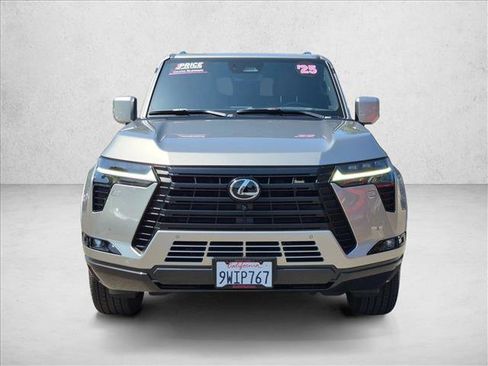 Certified 2025 Lexus GX 550 w/ Accessory Package (Z1) AWD/4WD image 4