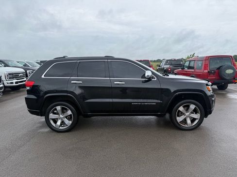 Used 2014 Jeep Grand Cherokee Overland w/ Advanced Technology Group AWD/4WD image 15