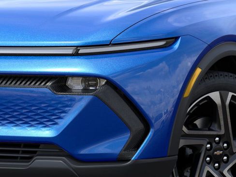 New 2026 Chevrolet Equinox EV LT image 10