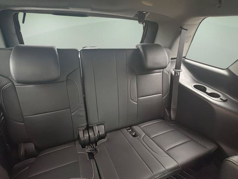 Used 2018 Chevrolet Tahoe Premier AWD/4WD image 27