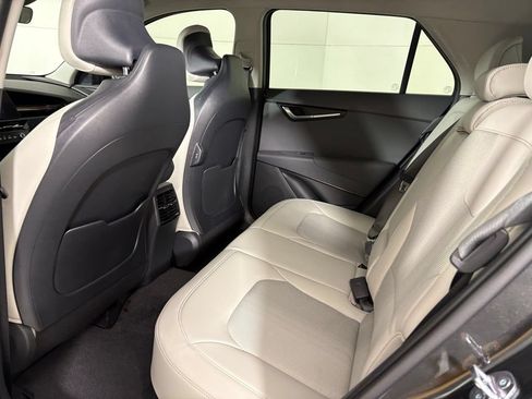 New 2026 Kia Niro EX FWD image 36