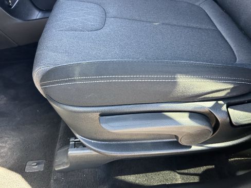 Used 2022 Hyundai Palisade SE FWD image 27