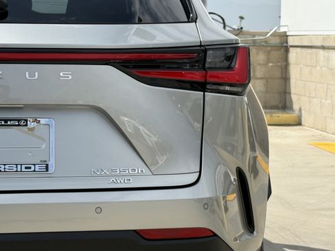 Used 2025 Lexus NX 350h AWD w/ Accessory Package (2T) image 13