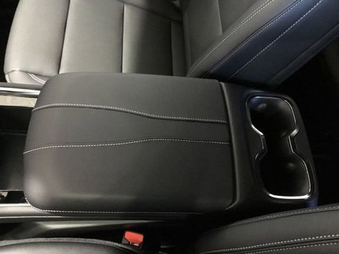 New 2026 Chevrolet Traverse LT w/ Midnight/Sport Edition image 38