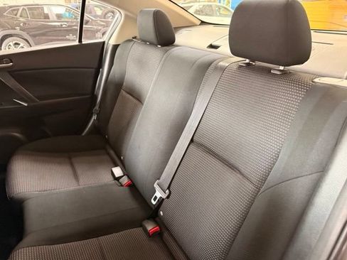 Used 2013 MAZDA MAZDA3 i Sport FWD image 15