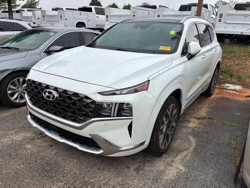 Used 2023 Hyundai Santa Fe Calligraphy FWD image 3