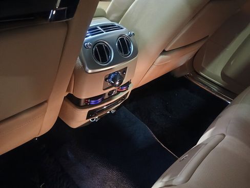 Used 2013 Rolls-Royce Ghost image 41