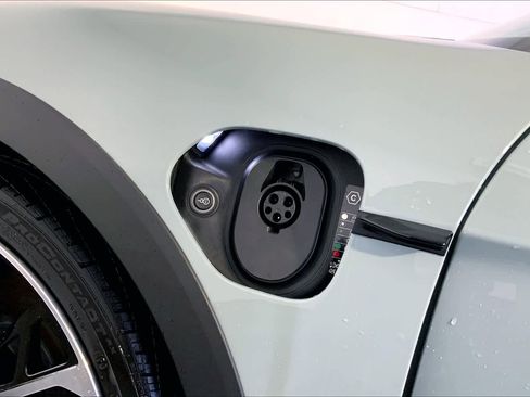 New 2025 Porsche Taycan 4 Cross Turismo image 22