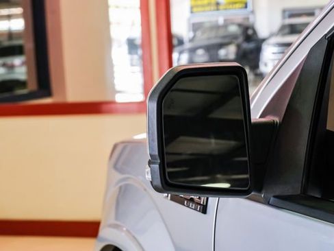 Used 2017 Ford F150 Lariat image 40