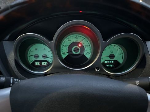 Used 2009 Chrysler Sebring Limited image 14