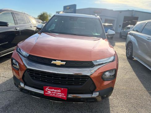 Used 2023 Chevrolet TrailBlazer ACTIV w/ Sun and Liftgate Package image 6