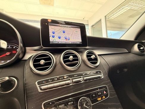 Used 2017 Mercedes-Benz C 300 Sport image 11