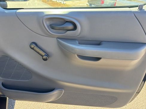 Used 2001 Ford F150 2WD Regular Cab image 20