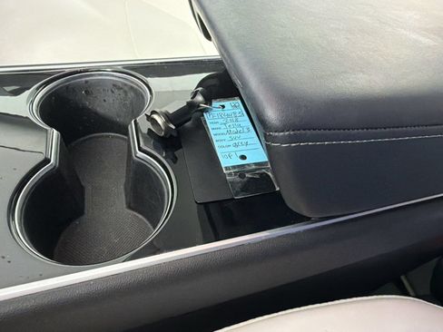 Used 2018 Tesla Model 3 Long Range AWD/4WD image 28