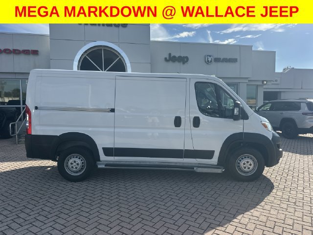 Used 2025 RAM ProMaster 2500 w/ U-Haul Equipment Group FWD image 5