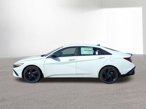 New 2026 Hyundai Elantra Sport FWD image 14