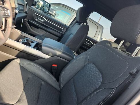 New 2026 RAM 1500 4x4 Crew Cab image 12