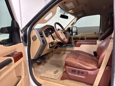 Used 2012 Ford F250 King Ranch w/ FX4 Off Road Pkg image 12