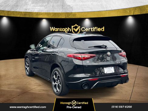 Used 2023 Alfa Romeo Stelvio Veloce image 4