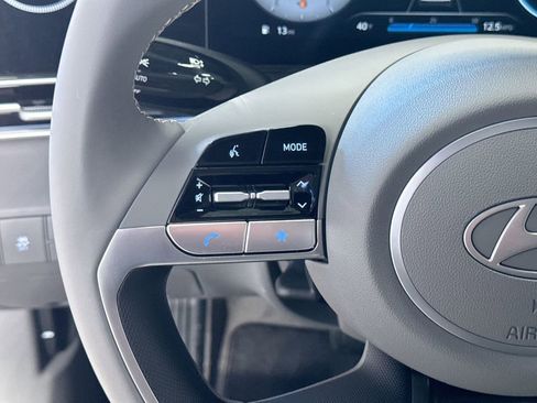 Certified 2025 Hyundai Elantra SEL FWD image 15