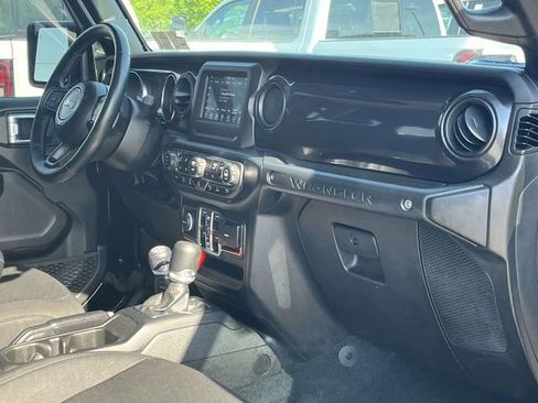 Used 2022 Jeep Wrangler Unlimited Sport AWD/4WD image 24