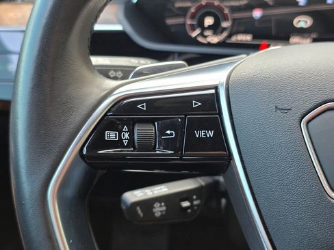 Used 2022 Audi e-tron Premium Plus AWD/4WD image 26