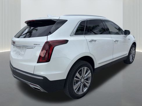 Used 2024 Cadillac XT5 Premium Luxury FWD image 3