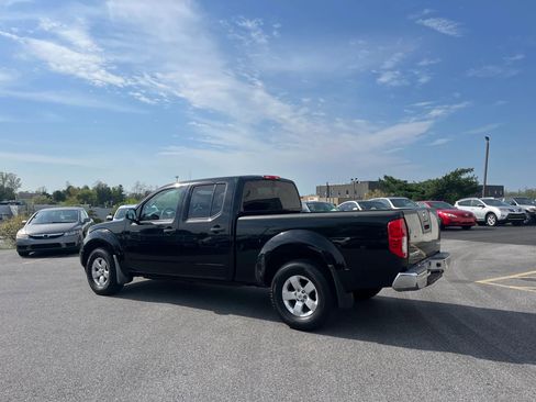 Used 2012 Nissan Frontier SV w/ SV Premium Utility Pkg image 4