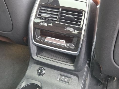 Used 2022 BMW X7 M50i image 41