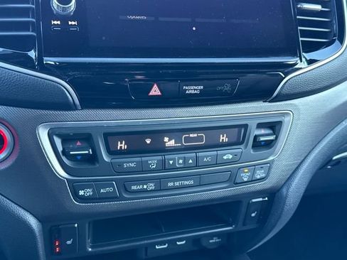 Used 2024 Honda Ridgeline RTL image 11
