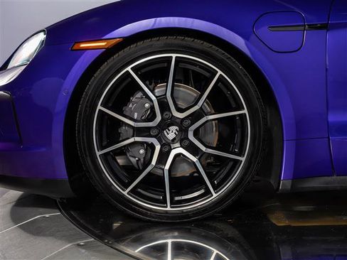 New 2025 Porsche Taycan image 14