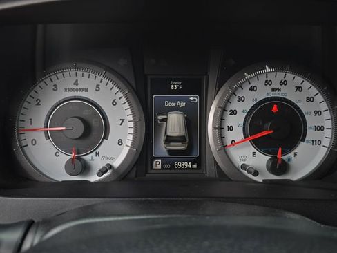 Used 2017 Toyota Sienna SE w/ SE Preferred Package image 20