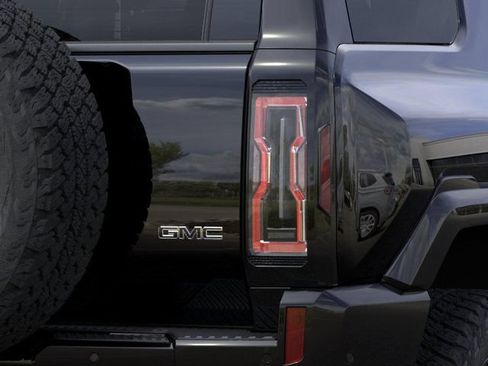 New 2026 GMC Hummer EV SUV AWD/4WD image 11