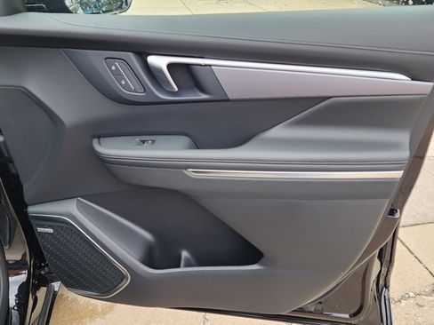 New 2026 Buick Enclave Sport Touring w/ Power Package image 39