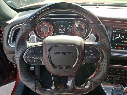 Used 2018 Dodge Challenger SRT Hellcat RWD image 20