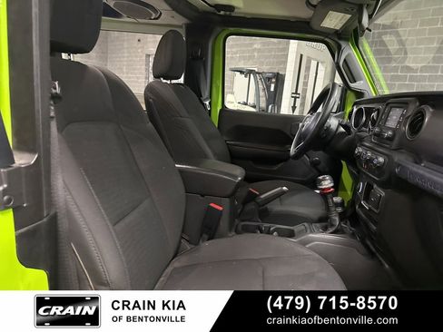 Used 2021 Jeep Wrangler Sport AWD/4WD image 13