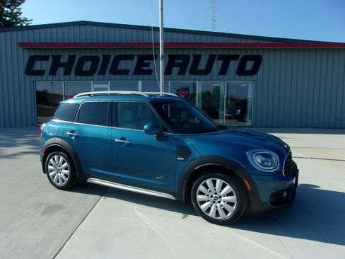 Used 2018 MINI Cooper Countryman ALL4 AWD/4WD image 2