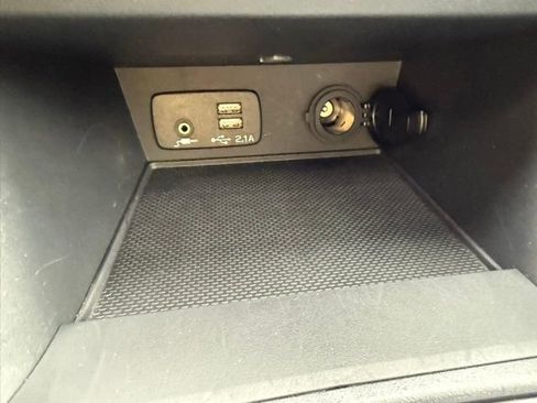 Used 2023 Subaru Crosstrek 2.0i Premium image 29