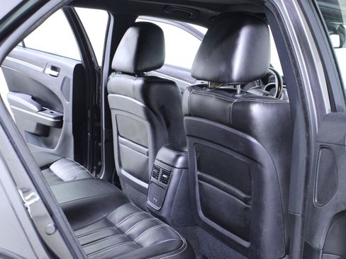 Used 2021 Chrysler 300 S w/ S Model Appearance Package RWD image 12