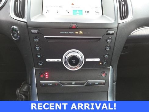 Used 2019 Ford Edge Titanium w/ Canadian Touring Package image 65