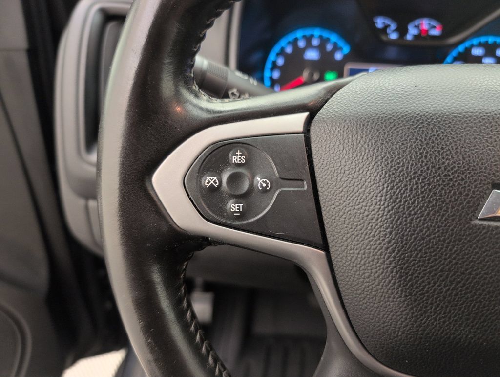 Used 2020 Chevrolet Colorado LT RWD image 33