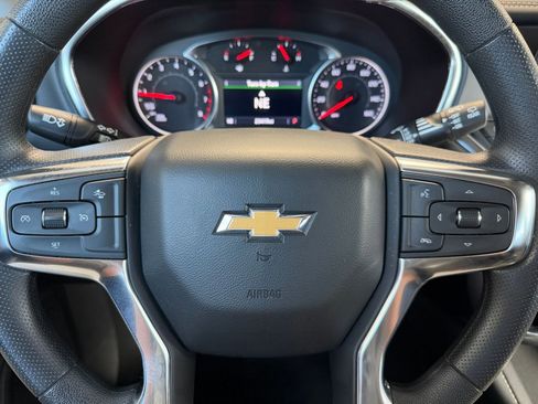 Used 2025 Chevrolet Blazer LT image 28