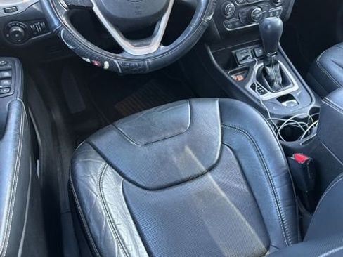 Used 2014 Jeep Cherokee Limited w/ Technology Group image 8