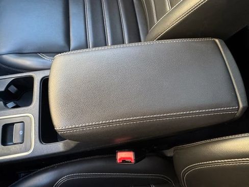 Certified 2019 Ford Escape SEL AWD/4WD image 19