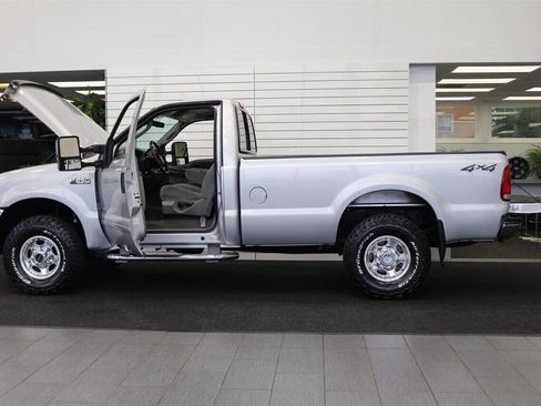Used 2003 Ford F250 XLT image 10