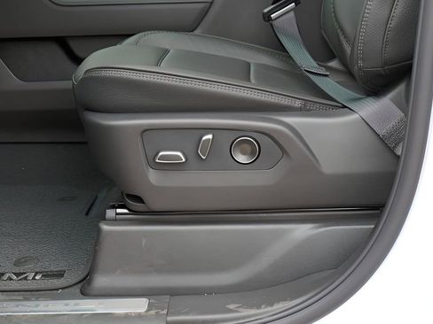 New 2026 GMC Sierra 1500 Denali AWD/4WD image 21